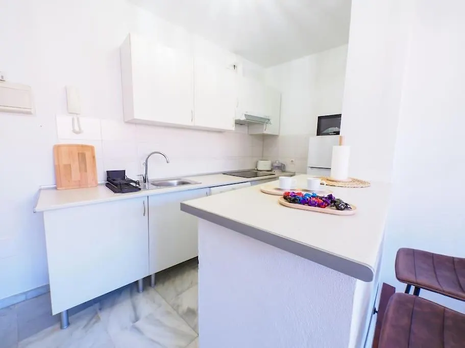 Apartamento Centrico A 130 Metros Del Mar Calido Y Moderno فوينخيرولا
