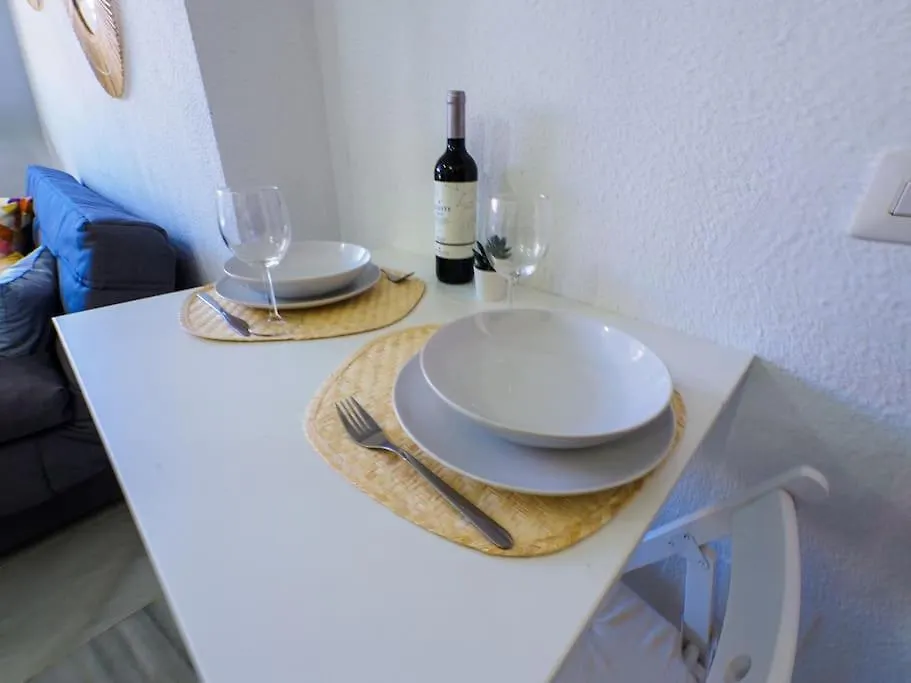 Apartamento Centrico A 130 Metros Del Mar Calido Y Moderno فوينخيرولا 0*,